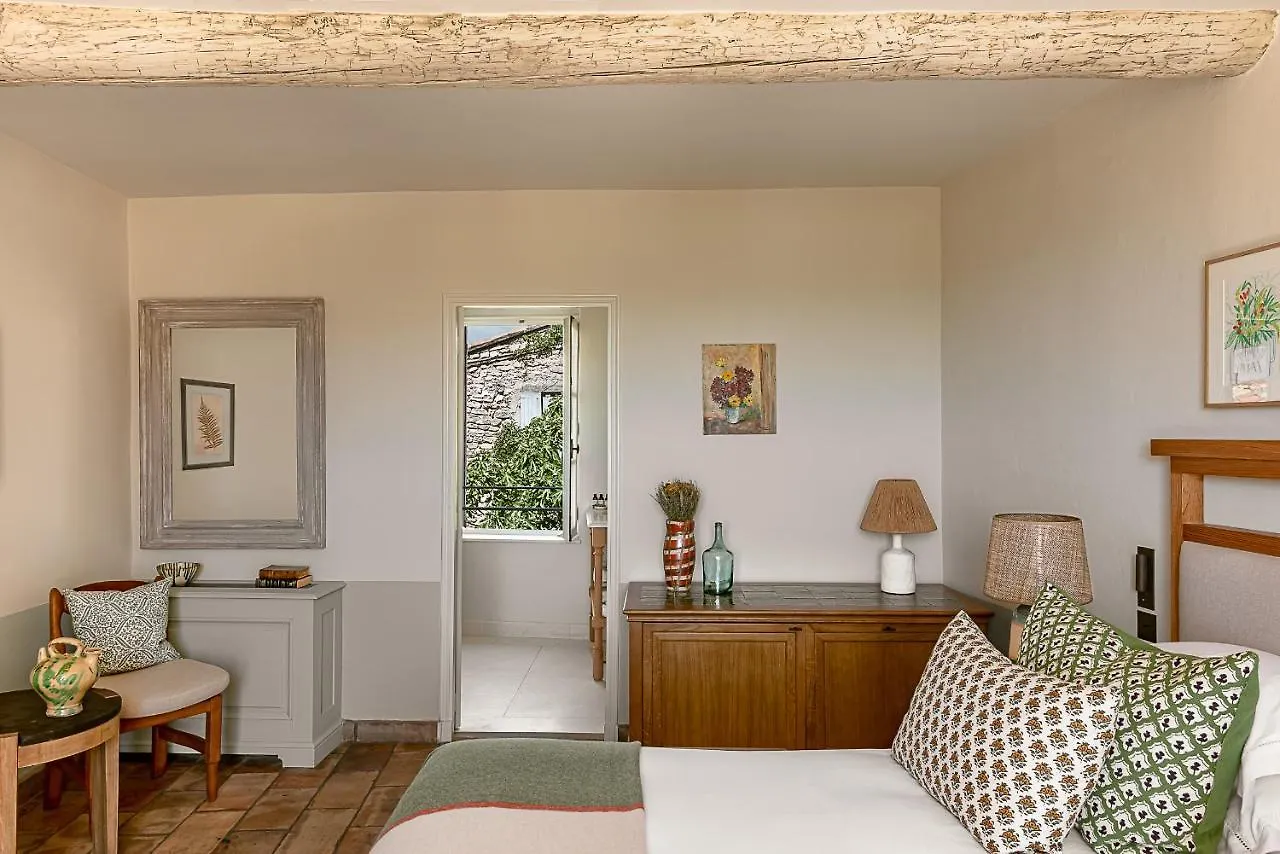 Hotel Crillon Le Brave